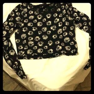 H&M Long sleeve daisies top
